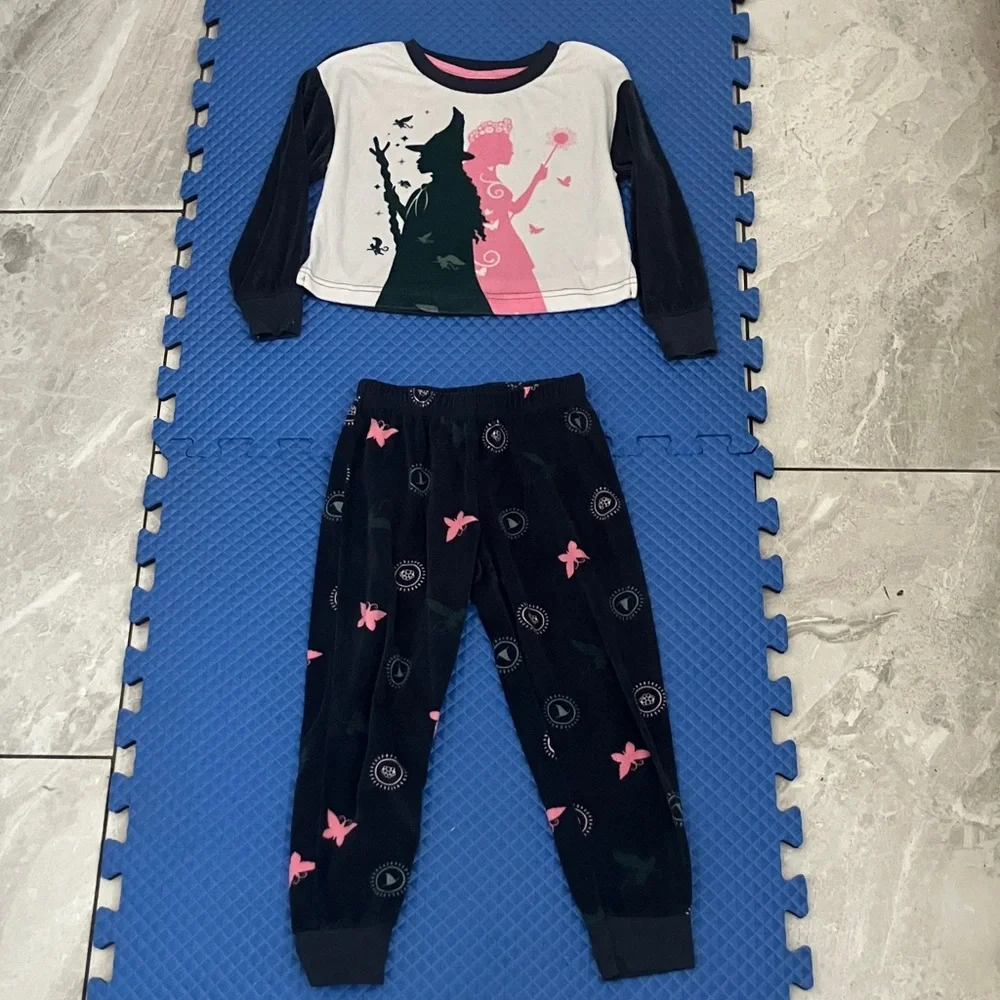Wicked movie-themed toddler pajama set | XS 4-5